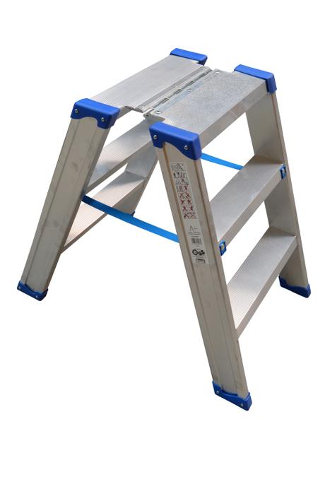 Narrow saw-horse 2 x 3 steps - Lightweight and stable - Platform dimensions: 25 x 42 cm